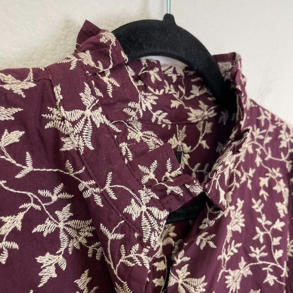 Ann Taylor Womens Small Floral Embroidered Top Short Sleeve Ruffle Neck Shirt - Picture 3 of 11